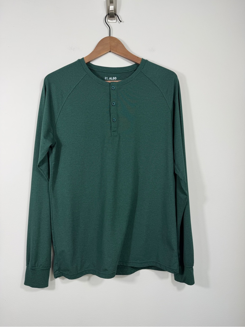 01.ALGO Men’s Small Green Performance Henley Long Sleeve Athletic Shirt